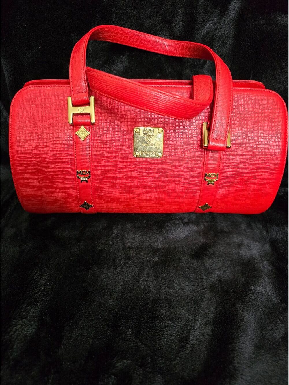 L85. MCM Papillon Red Excellent w/COA 🔥